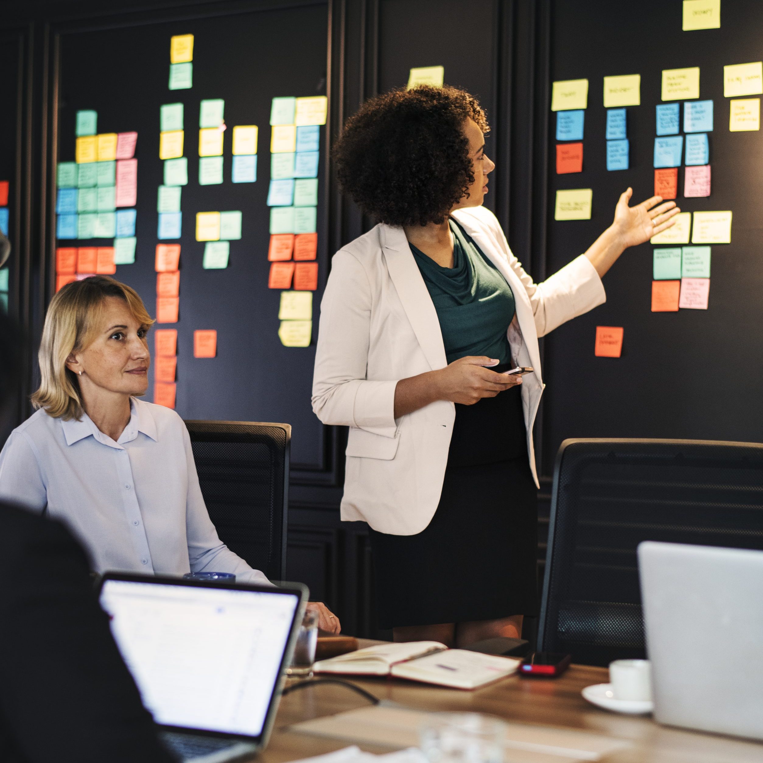 business-people-meeting